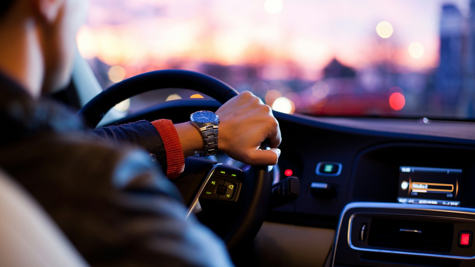 Driver at the wheel, representing motor vehicle insurance cover